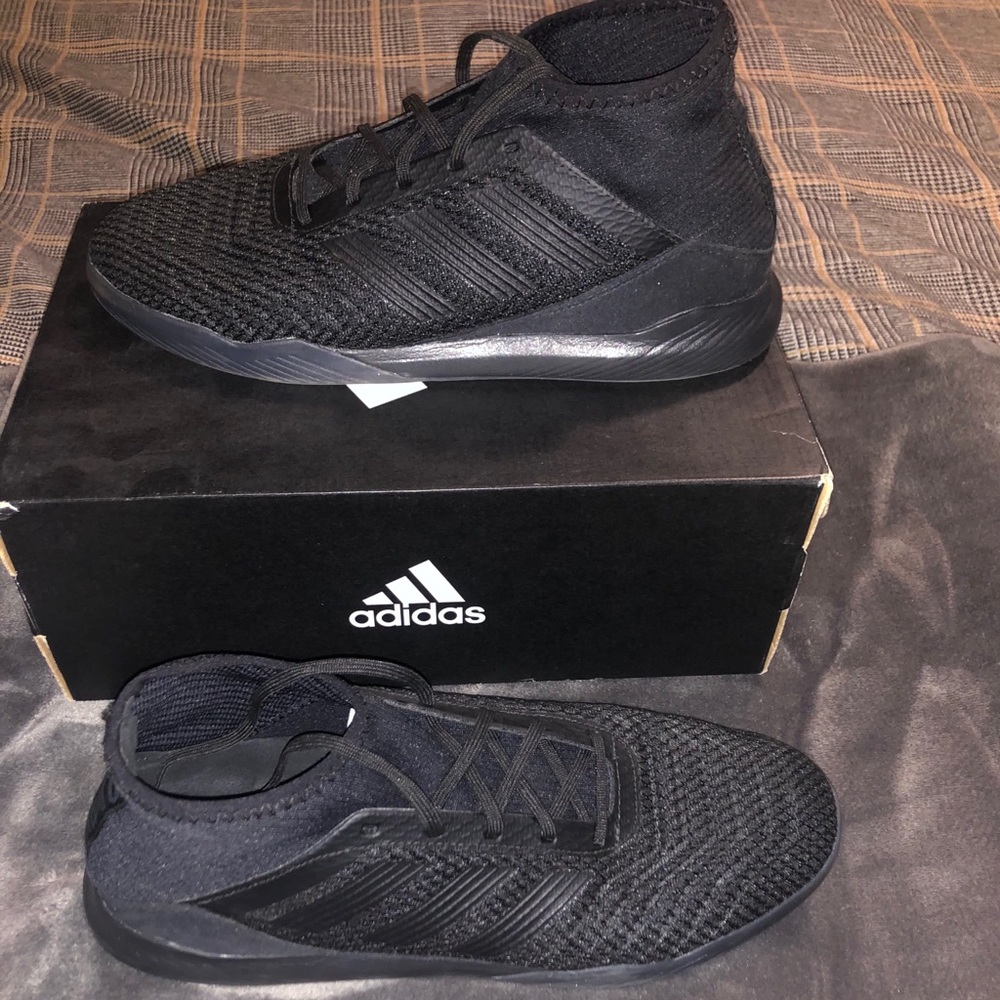 Predator Tango 18.3 TR Indoor Soccer Shoe